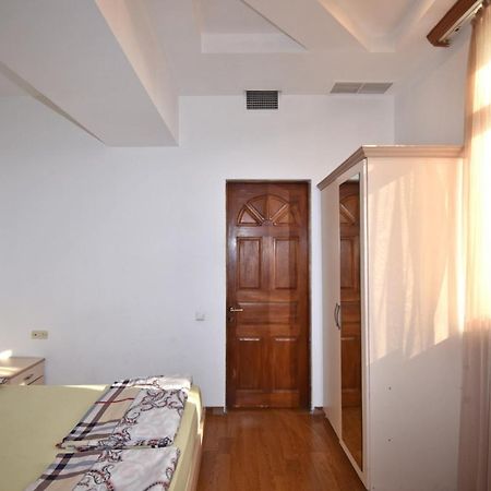 Abovyan Street 16, Apartment No 24 Yerevan Exterior foto
