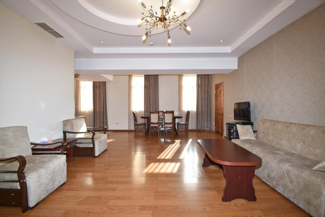 Abovyan Street 16, Apartment No 24 Yerevan Exterior foto