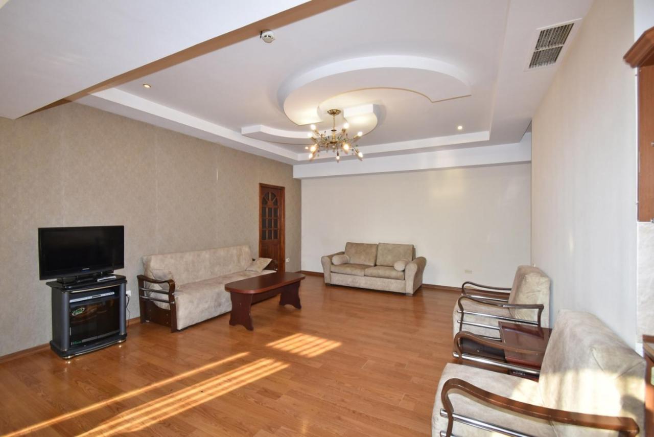 Abovyan Street 16, Apartment No 24 Yerevan Exterior foto